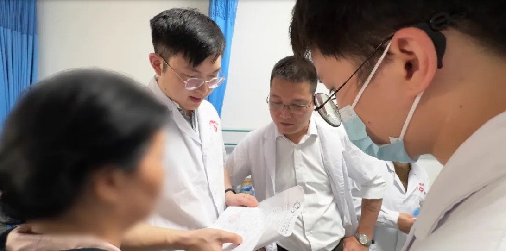 【多学科会诊助力神经修复】携手中山大学附属第一医院专家，共探脊髓损伤与帕金森治疗新高度